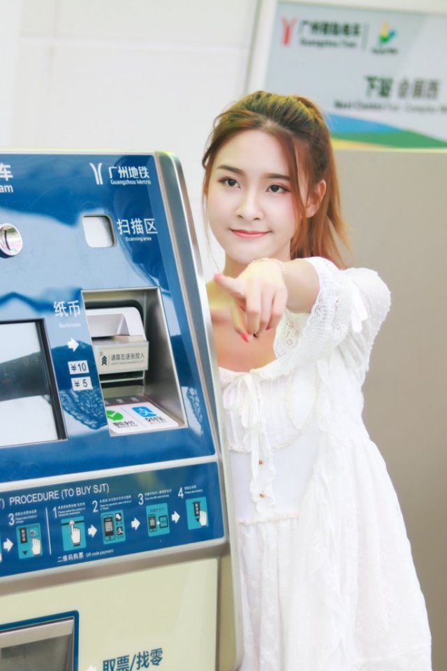 漂亮的马尾小姐姐,清新甜美好像初恋