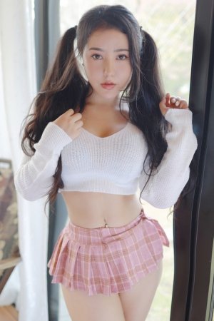 更美了,秀人第一臀霸Manuela瑪魯娜甜美回歸